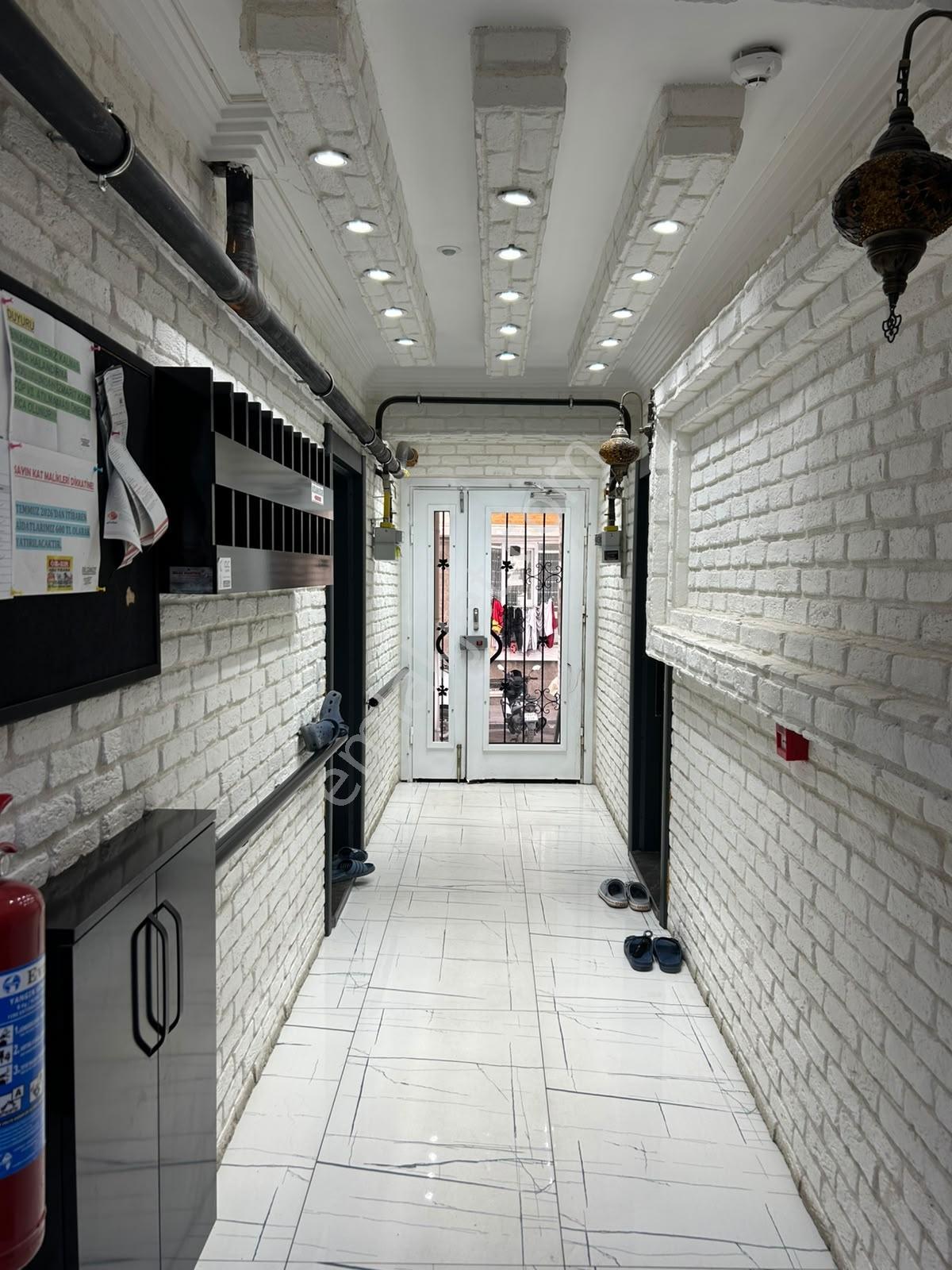 Karakaş Mahallesi Ebeveyn Banyolu Eşyasız Satılık 2+1 Lüks Daire — fotoğraf 32