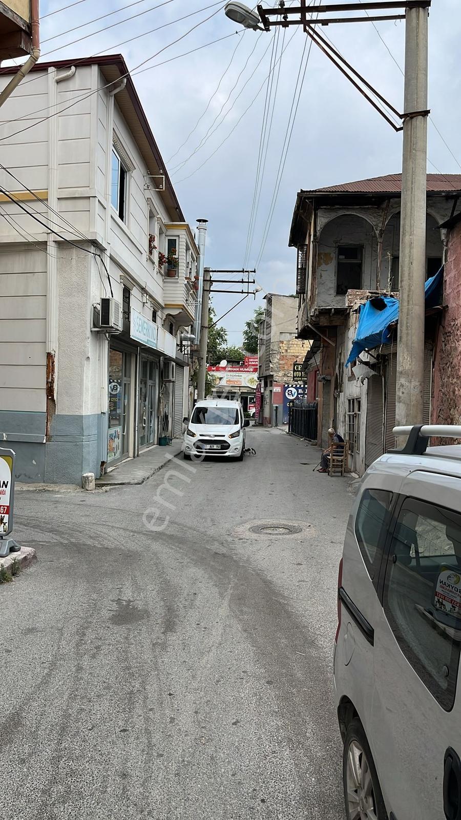 Makam Cami Karşı Sokağı Şehitkerim Mah. 236m2 Satılık Arsa