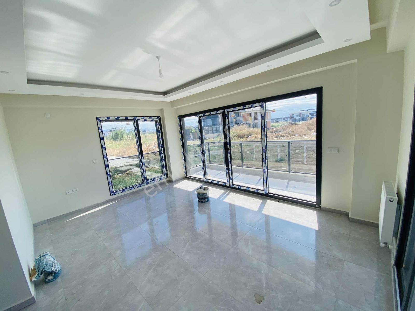 Denize Yürüme Mesafesinde Müstakil 3+1 Bahçeli Site İçi Villa — fotoğraf 7