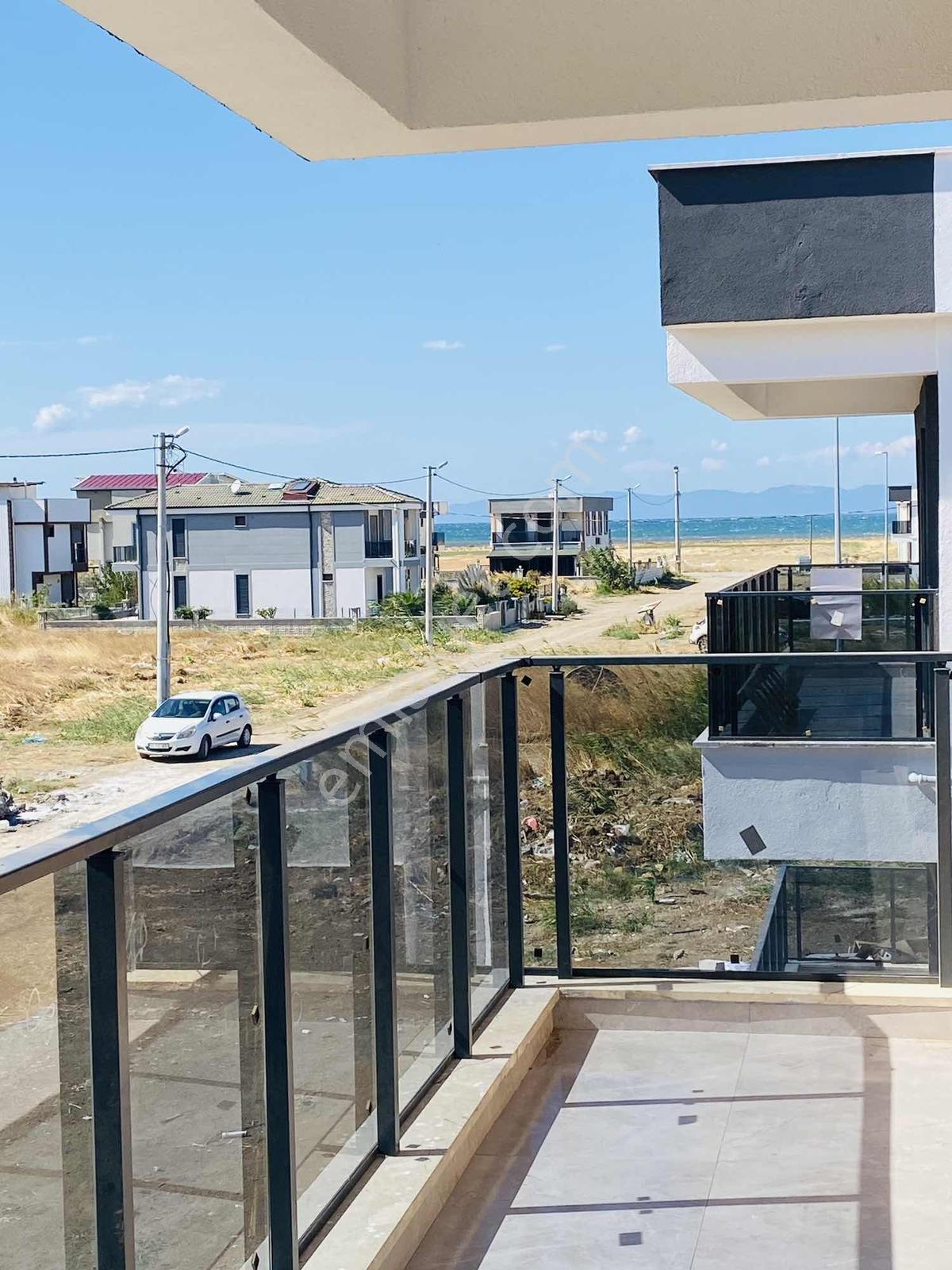 Denize Yürüme Mesafesinde Müstakil 3+1 Bahçeli Site İçi Villa — fotoğraf 13