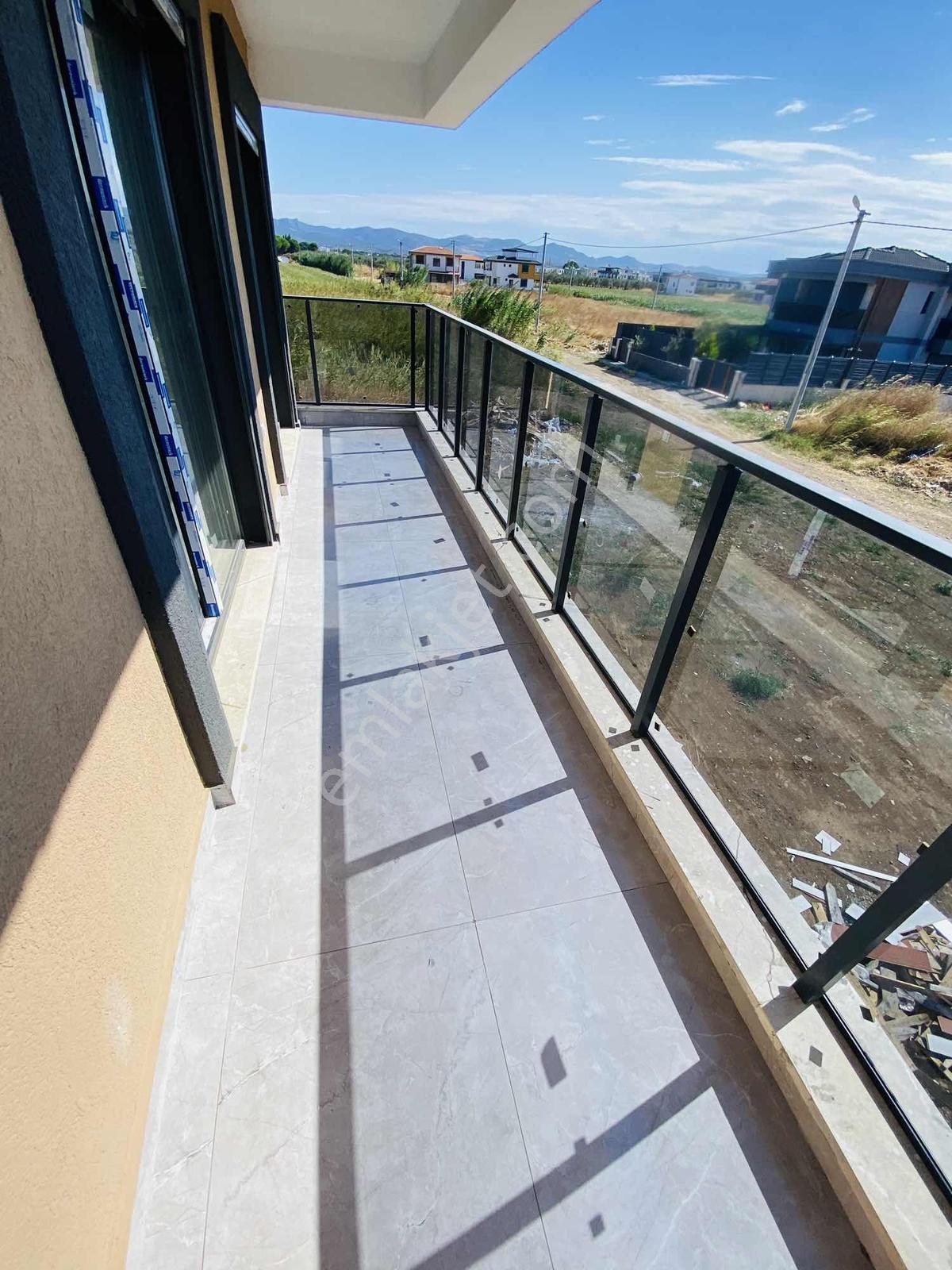 Denize Yürüme Mesafesinde Müstakil 3+1 Bahçeli Site İçi Villa — fotoğraf 14