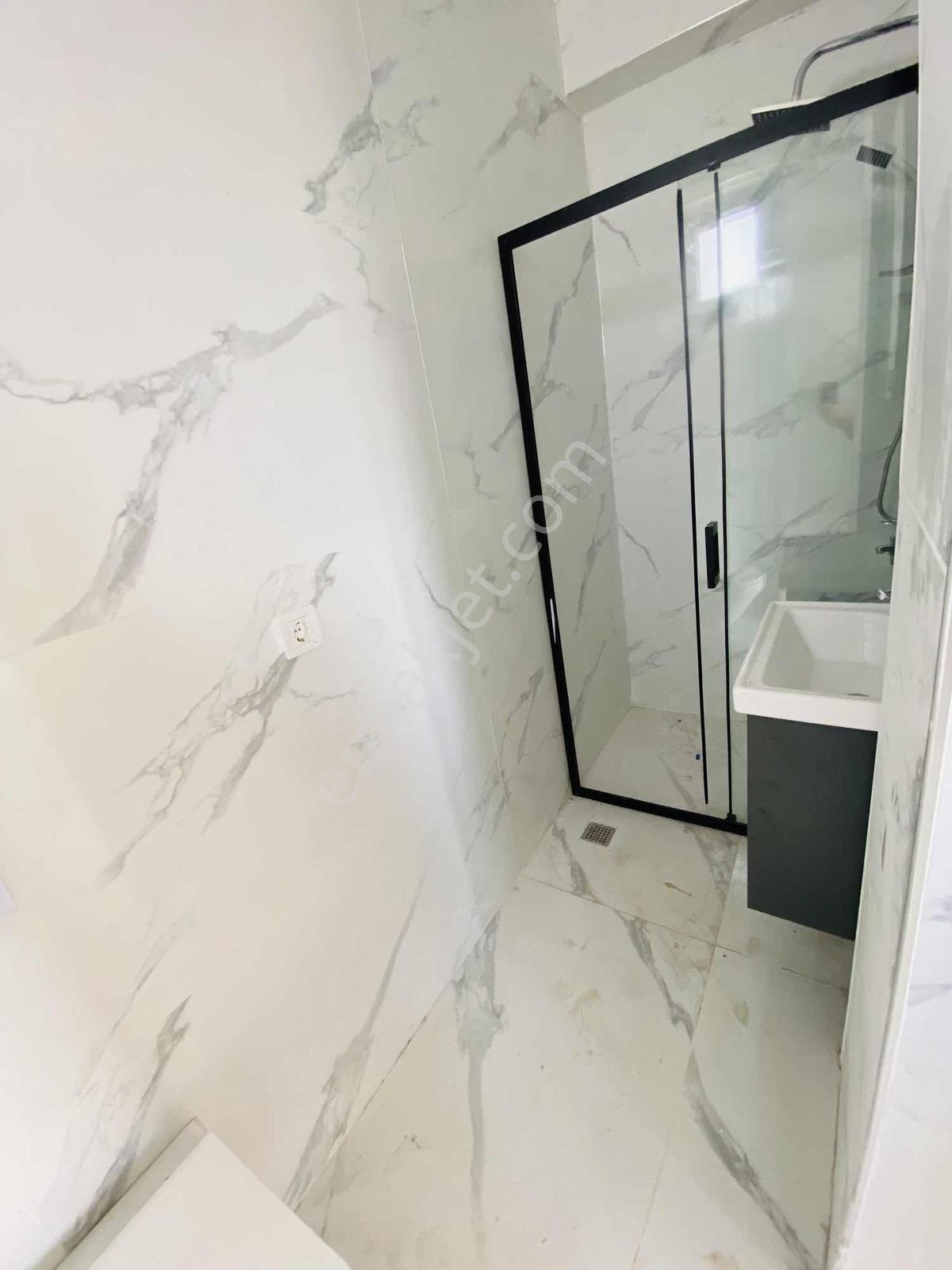 Denize Yürüme Mesafesinde Müstakil 3+1 Bahçeli Site İçi Villa — fotoğraf 15