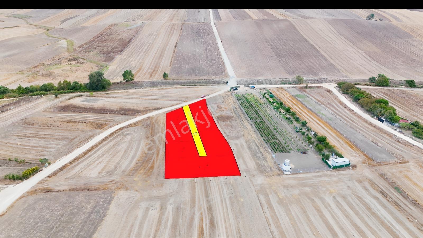 Sancaktepe De Satılık 440 M2 Çaplı Projelı Arsa — fotoğraf 4