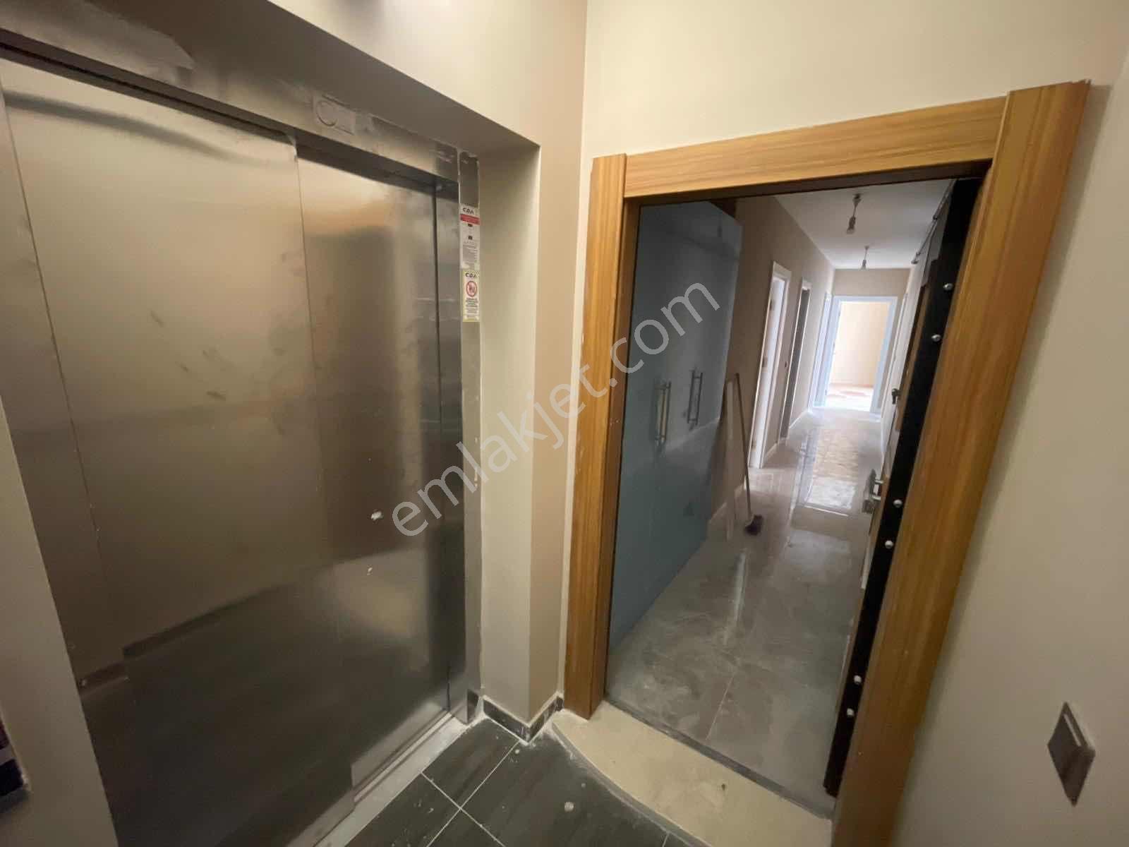 Beylikdüzü Gürpınar Köşe 2+1 Daire Sıfır Daire Otoparklı — fotoğraf 16