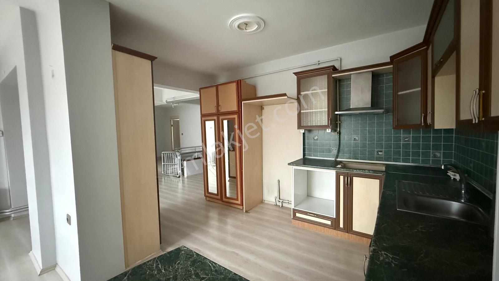 Şehrin Merkezi Çiftlik Caddesinde Manzaralı 5+2 Dubleks Daire — fotoğraf 24