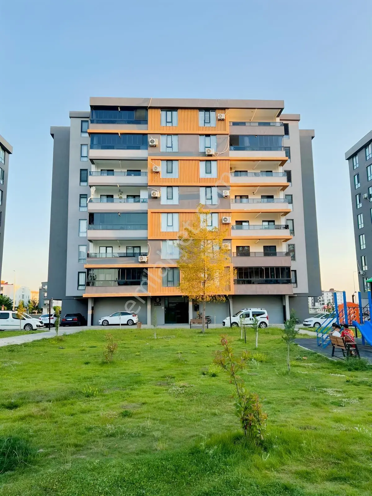 Batıkent Sitesinde Satılık Lüx Daire