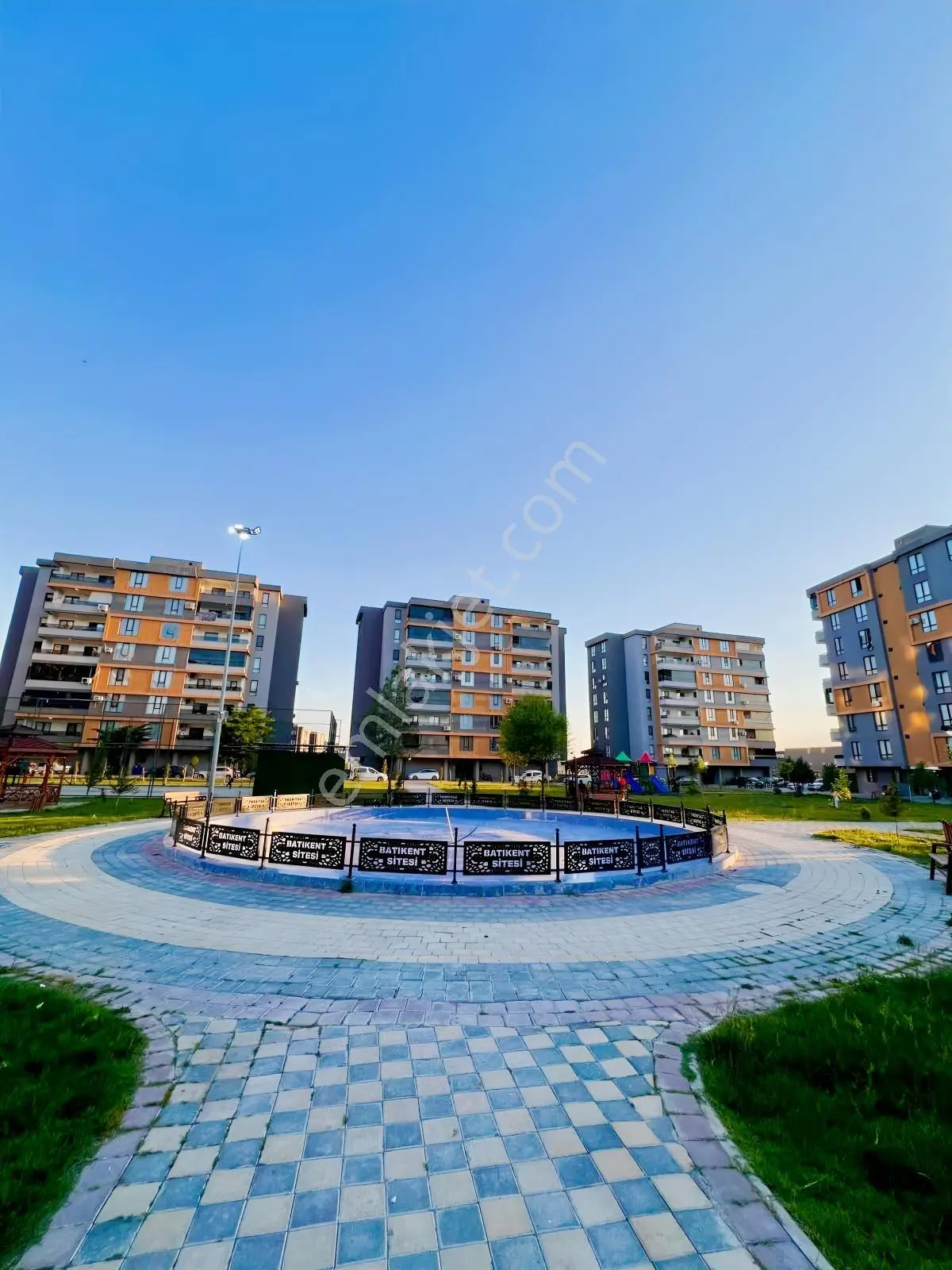 Batıkent Sitesinde Satılık Lüx Daire — fotoğraf 15