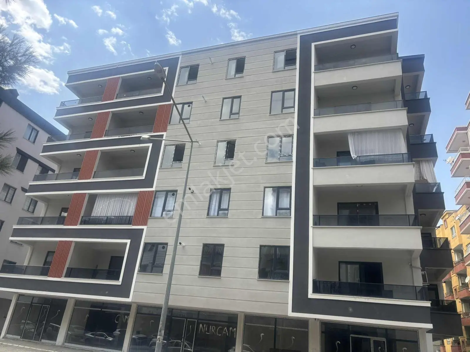 Bahçeli Evlerde Satılık Sıfır Daire — fotoğraf 2