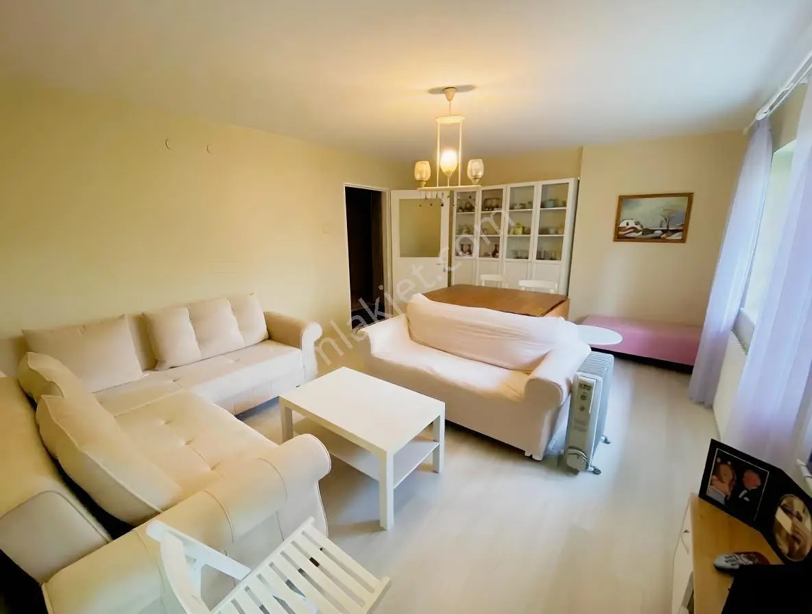 Ataşehir Yeşim Sitesi Satılık 2+1 Daire L 140 M2 Arsa Payı — fotoğraf 3