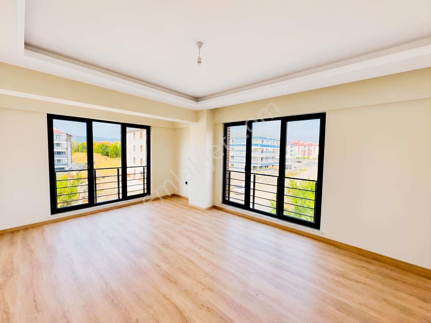 Merkez Karaköy Satılık Sıfır 3+1 Daire Ara Kat Ön Cephe — fotoğraf 23