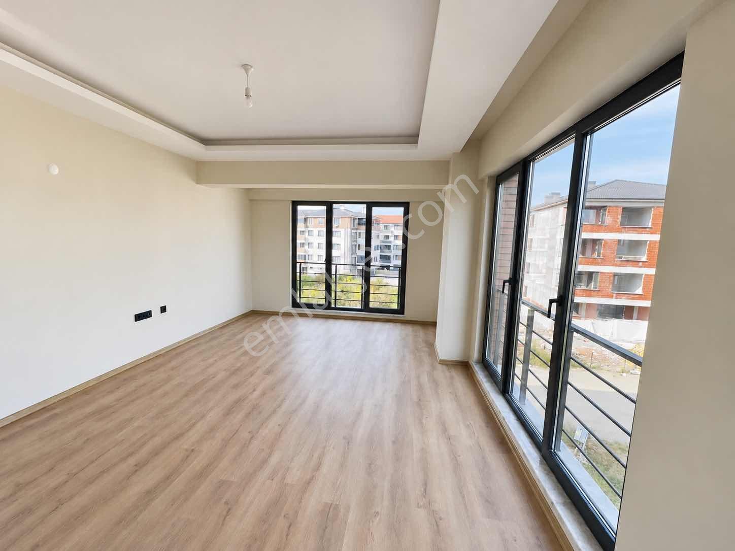 Merkez Karaköy Satılık Sıfır 3+1 Daire Ara Kat Ön Cephe — fotoğraf 24