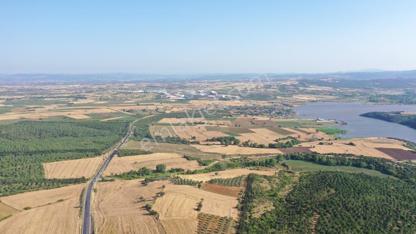 Çanakkale Biga Bekirli Köyü Gölet Manzaralı Yatırımlık Tarla — fotoğraf 7