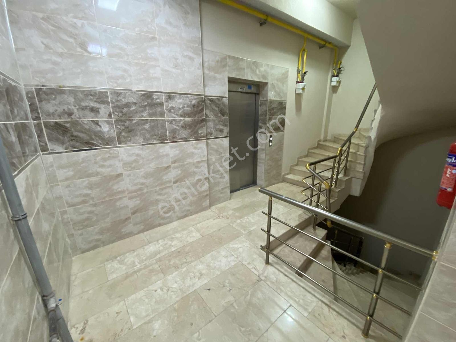 Au-emek Mh.ziya Gökalp Cd.üzeri 3.kat 110m2 Asansörlü 2+1 Daire — fotoğraf 26