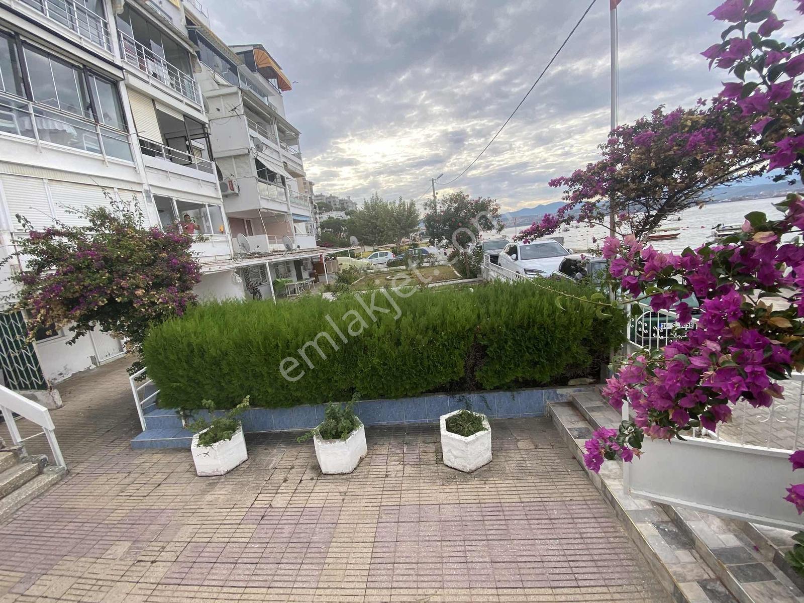Küçük Kumla'da Eşsiz Manzaralı Yalı Dairesi — fotoğraf 31
