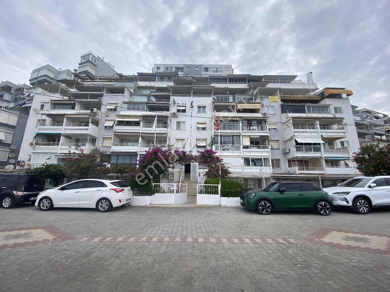 Küçük Kumla'da Eşsiz Manzaralı Yalı Dairesi — fotoğraf 33