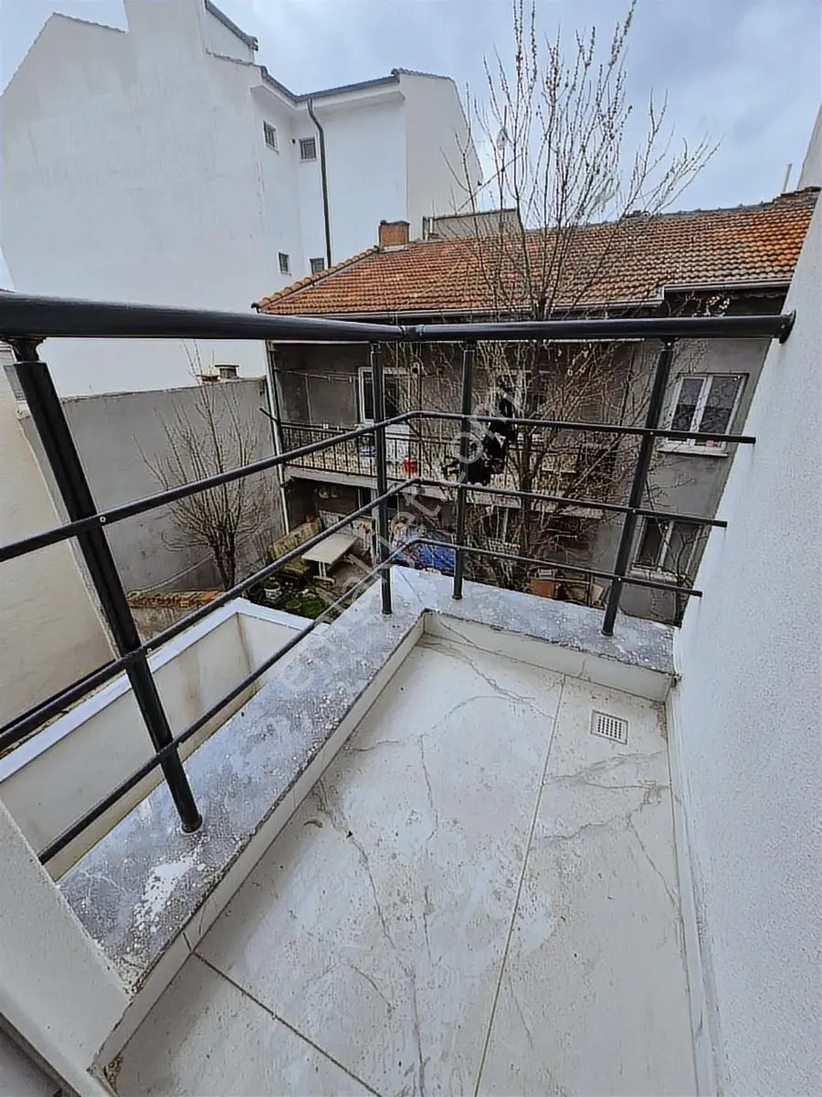 Au Çamlıca Mah. Tombakzade Blv. Yakını 1+1 Fırsat Apart — fotoğraf 6