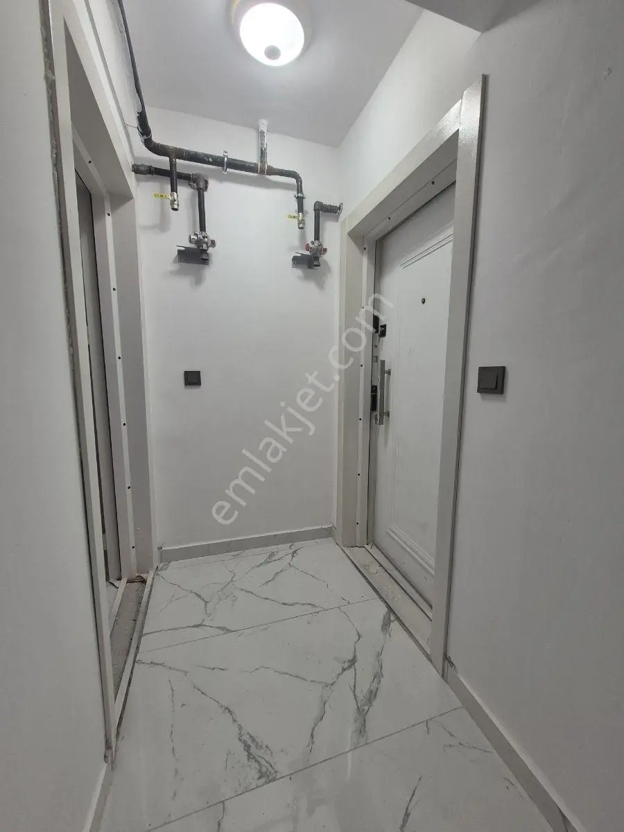 Au Çamlıca Mah. Tombakzade Blv. Yakını 1+1 Fırsat Apart — fotoğraf 14