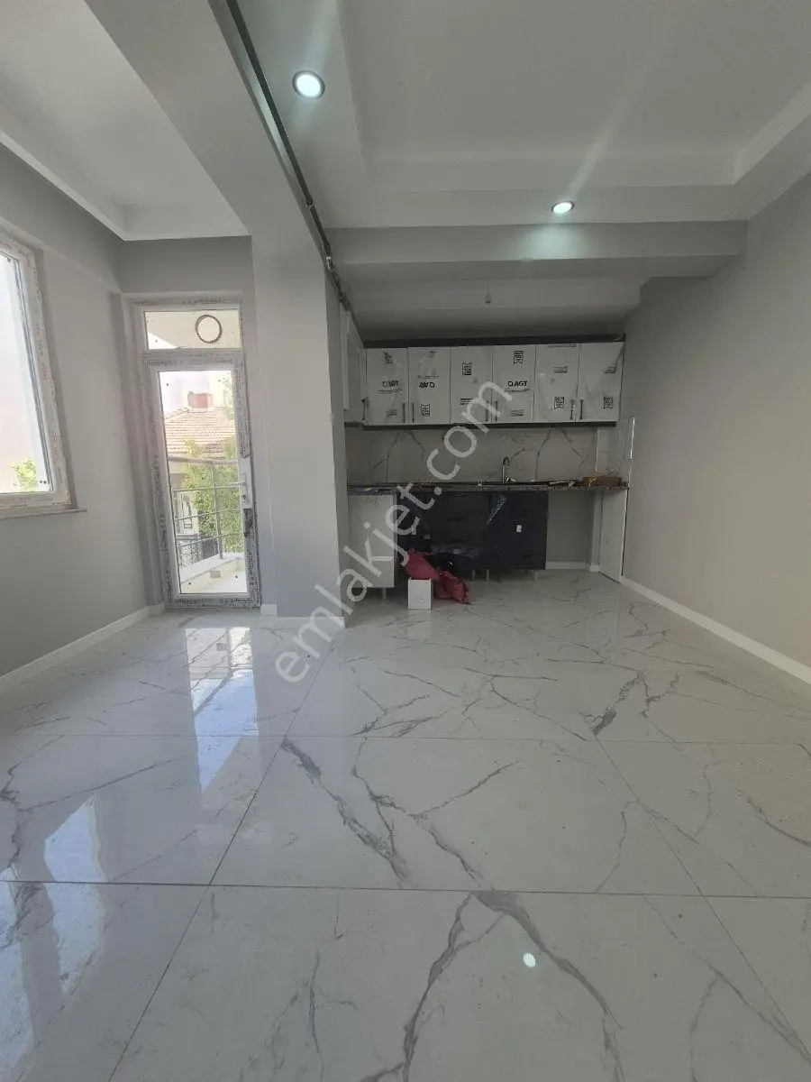 Au Çamlıca Mah. Tombakzade Blv. Yakını 1+1 Fırsat Apart — fotoğraf 24