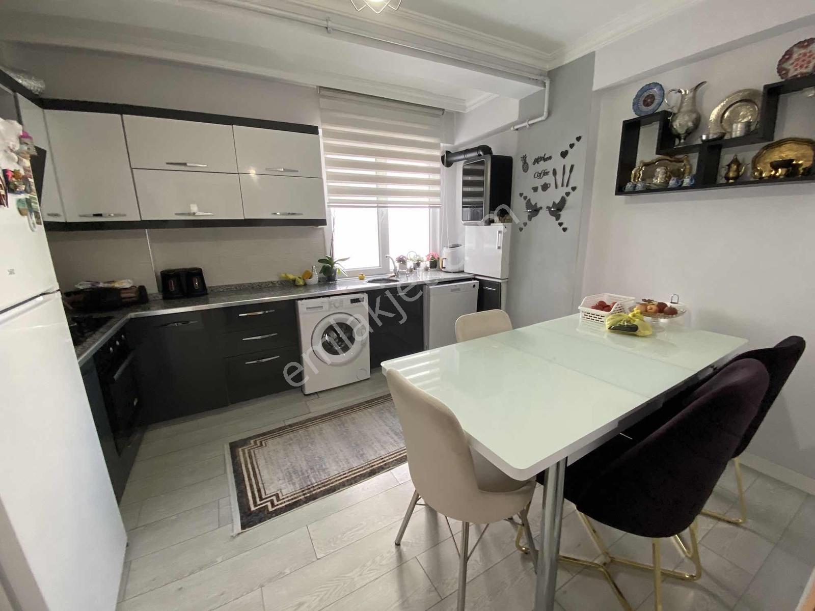 Au-çamlıca Mh.önü Kapanmayacak-manzaralı Asansörlü Dublex Daire — fotoğraf 7