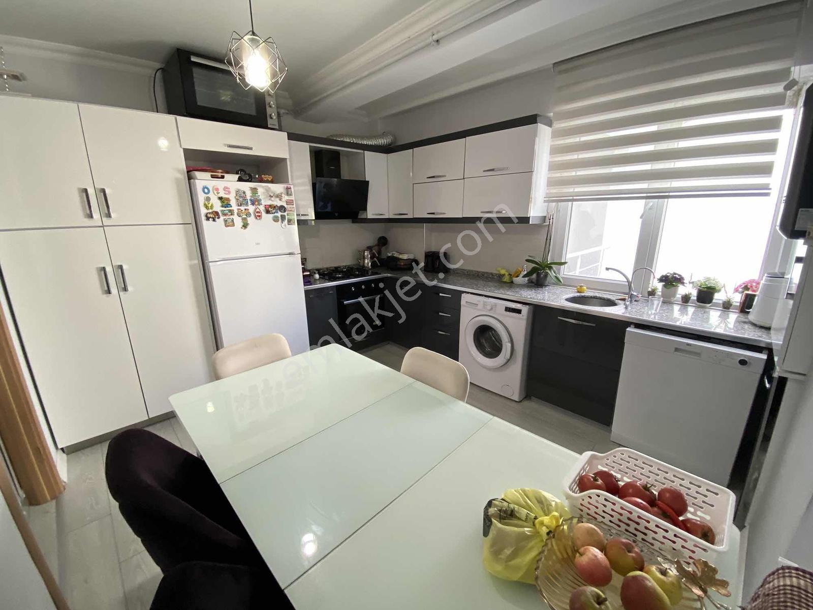 Au-çamlıca Mh.önü Kapanmayacak-manzaralı Asansörlü Dublex Daire — fotoğraf 8