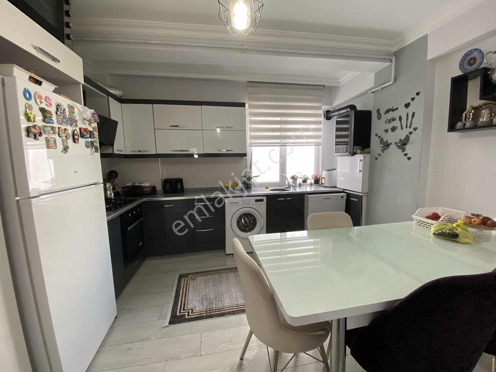 Au-çamlıca Mh.önü Kapanmayacak-manzaralı Asansörlü Dublex Daire — fotoğraf 9