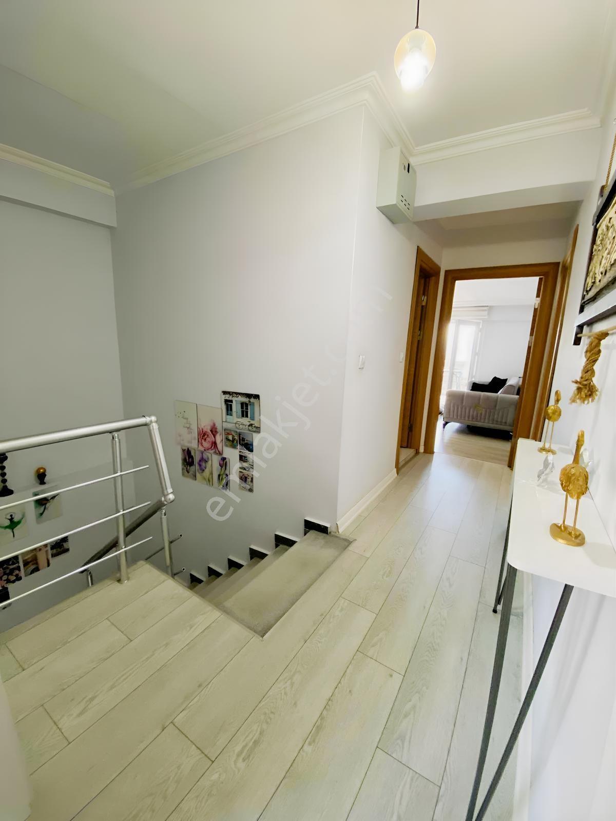 Au-çamlıca Mh.önü Kapanmayacak-manzaralı Asansörlü Dublex Daire — fotoğraf 21