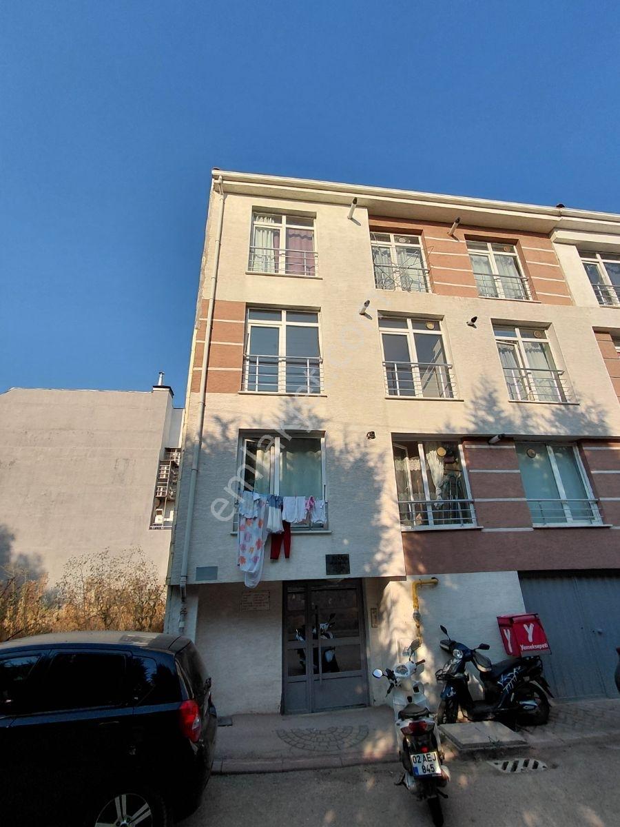Lt-Desticiler Ertuğrulgazi Mah. Üni Yakını Eşyalı 1+1 Fırsatı