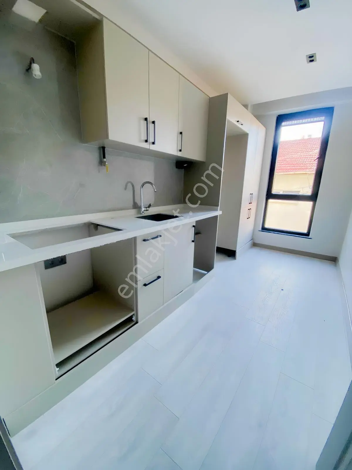 Au-şirintepe Mh.anadolu Üni.yakını Köşe Bina 2+0 Lüx Apart Daire — fotoğraf 4