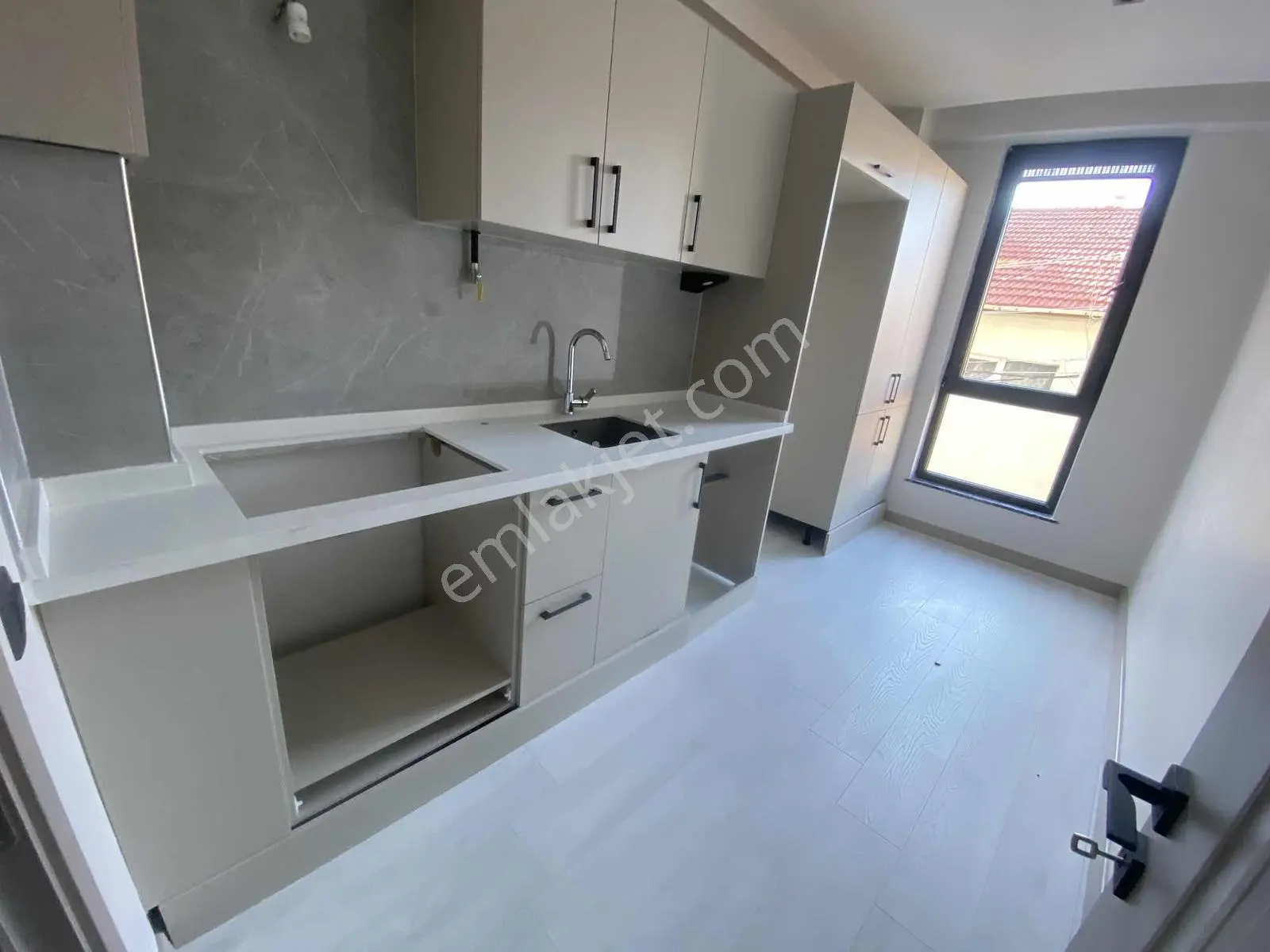 Au-şirintepe Mh.anadolu Üni.yakını Köşe Bina 2+0 Lüx Apart Daire — fotoğraf 5