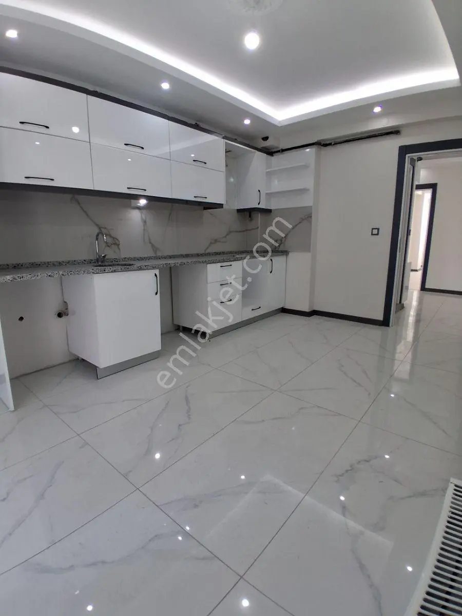 Ar-042 Çamlıca Mah. 3+1 160m2 Birlik Cd. Yanı Fırsat Daire — fotoğraf 3