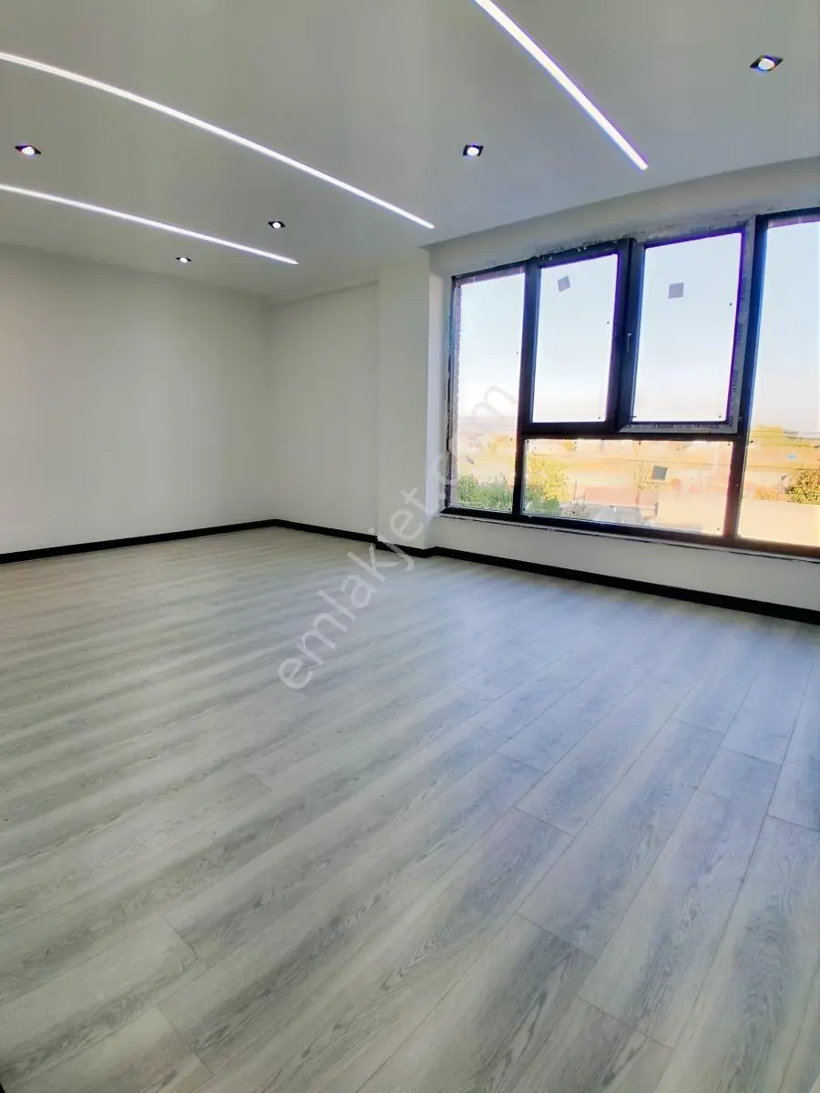 Ar-054 Şirintepe Mah. 3+1 140m2 Yunus Emre Spor Kompleksi Yakını — fotoğraf 4