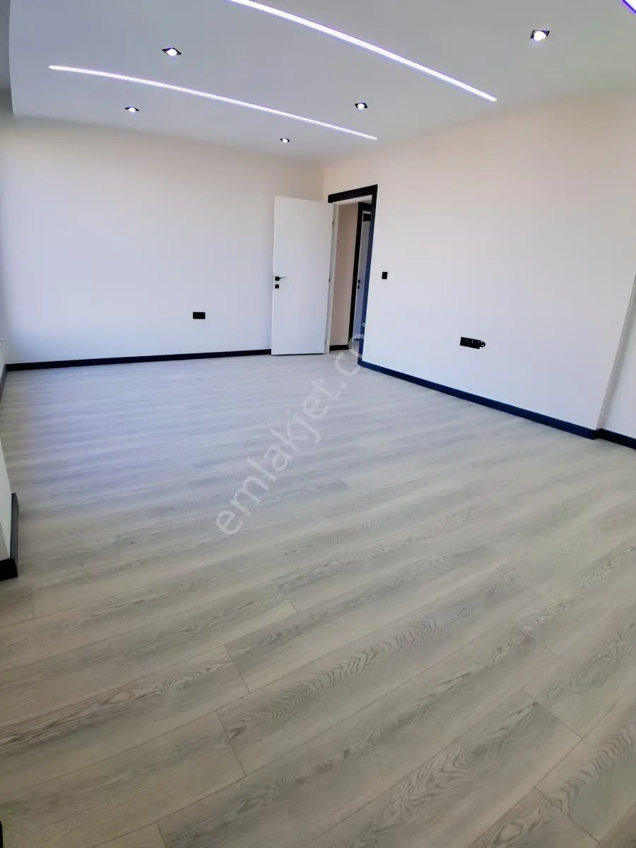 Ar-054 Şirintepe Mah. 3+1 140m2 Yunus Emre Spor Kompleksi Yakını — fotoğraf 6