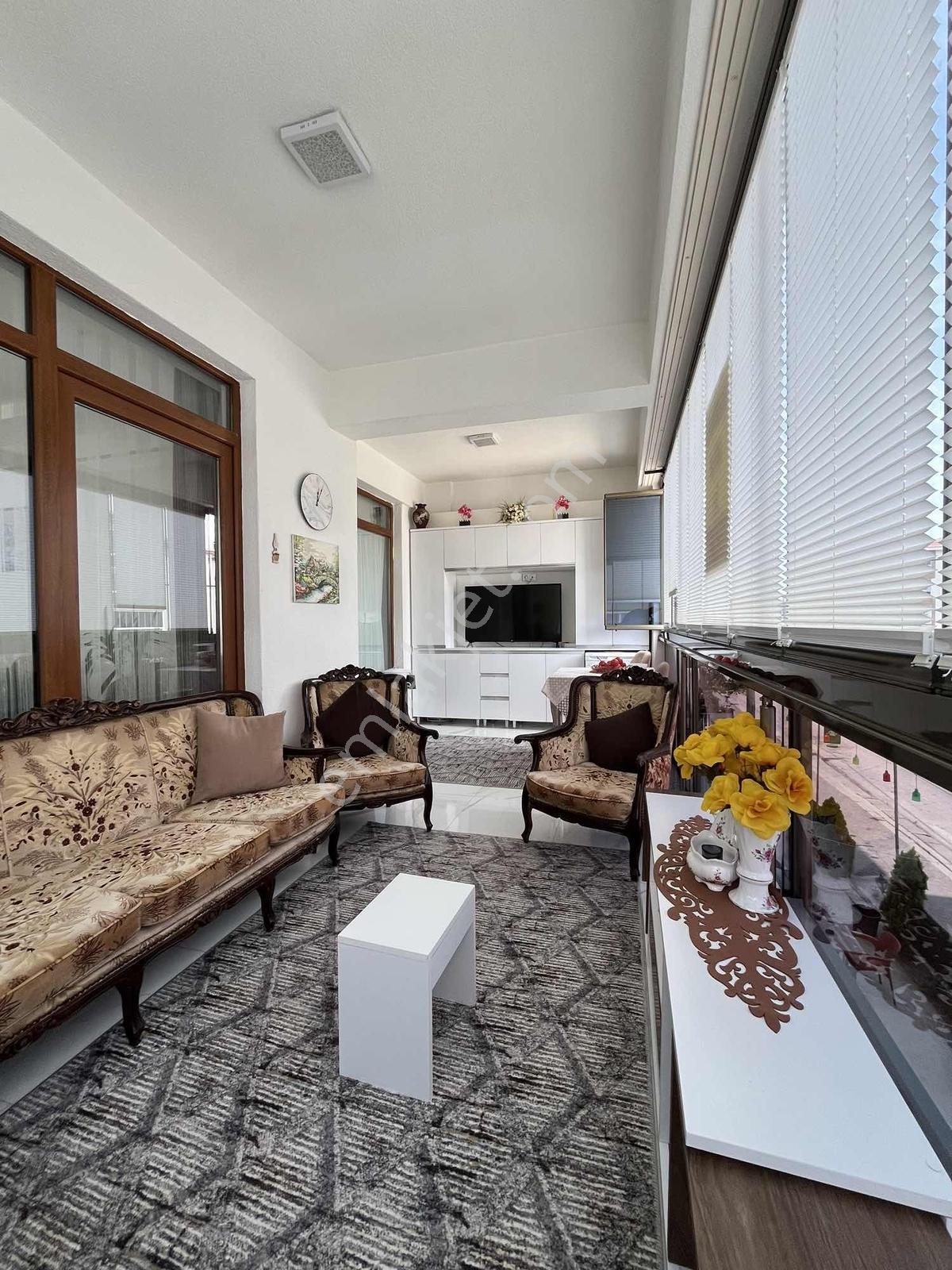 Lt-vadişehir'in En Merkezi Lokasyonunda Geniş 2+1 Lüx Daire — fotoğraf 5