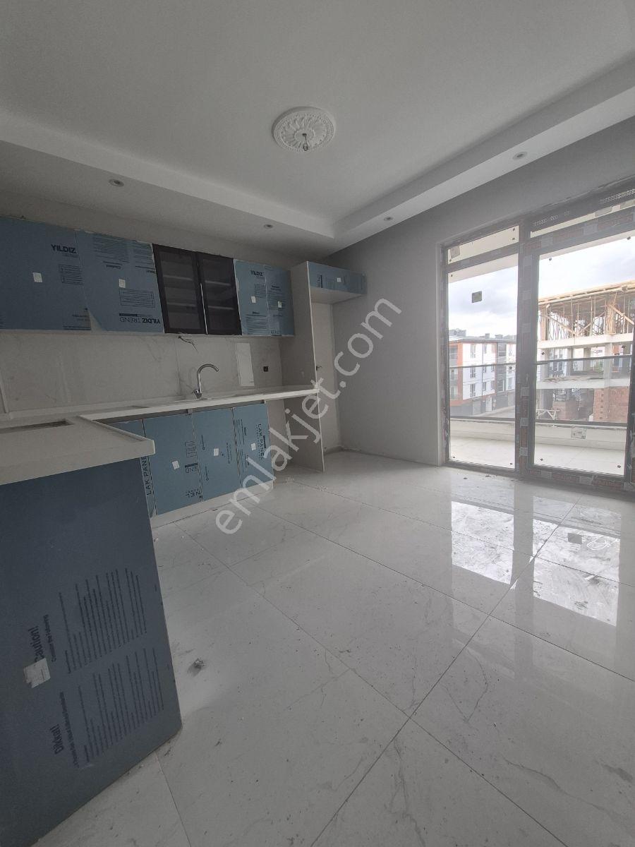Lt-237 Kafkas Cd. Yanı -Özel Garajlı- Kat Seçenekli 3+1 Daireler