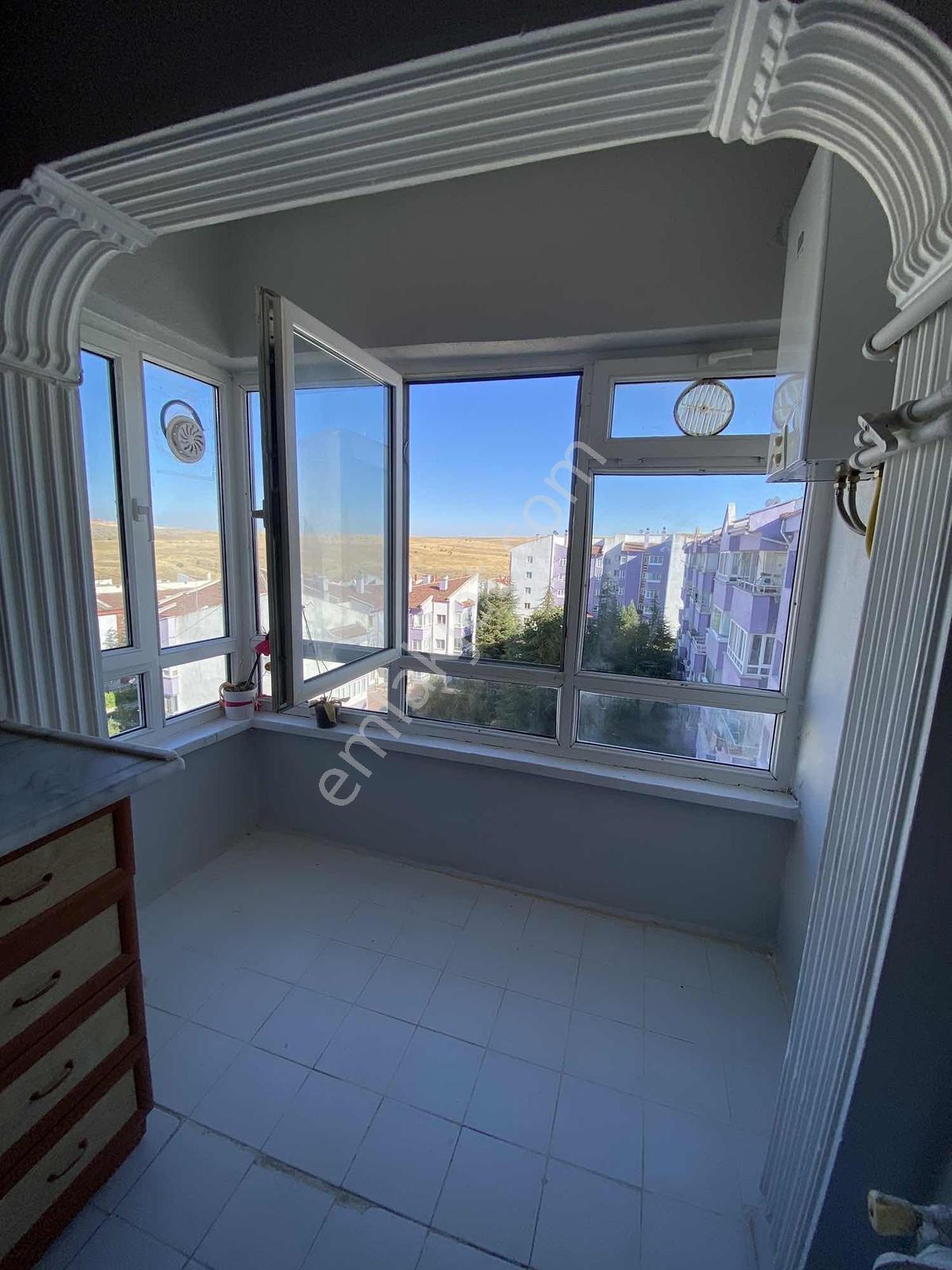 Au-75.yıl Mahallesi Bilge-2 Sitesinde Ferah Yaşam Satılık 2+1 — fotoğraf 14