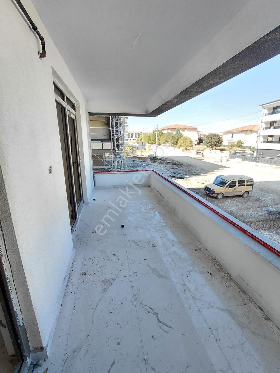 Lt-yaşar Kemal Bulvarı Site İçi Aralık Teslim 2+1 Daireler — fotoğraf 6