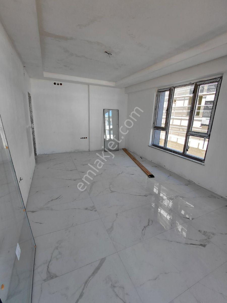 Lt-yaşar Kemal Bulvarı Site İçi Aralık Teslim 2+1 Daireler — fotoğraf 7