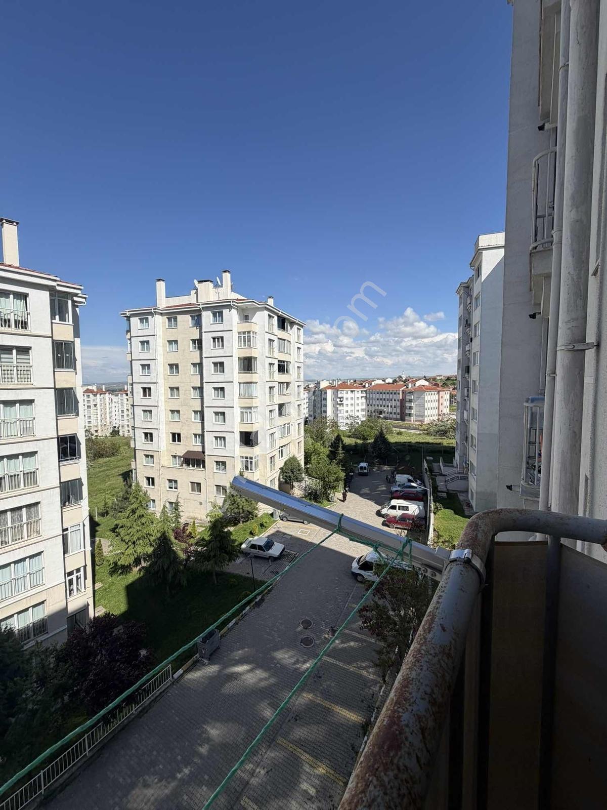 As-Erenköy Tokilerde Satılık Fırsat 2+1 Çift Balkon Daire