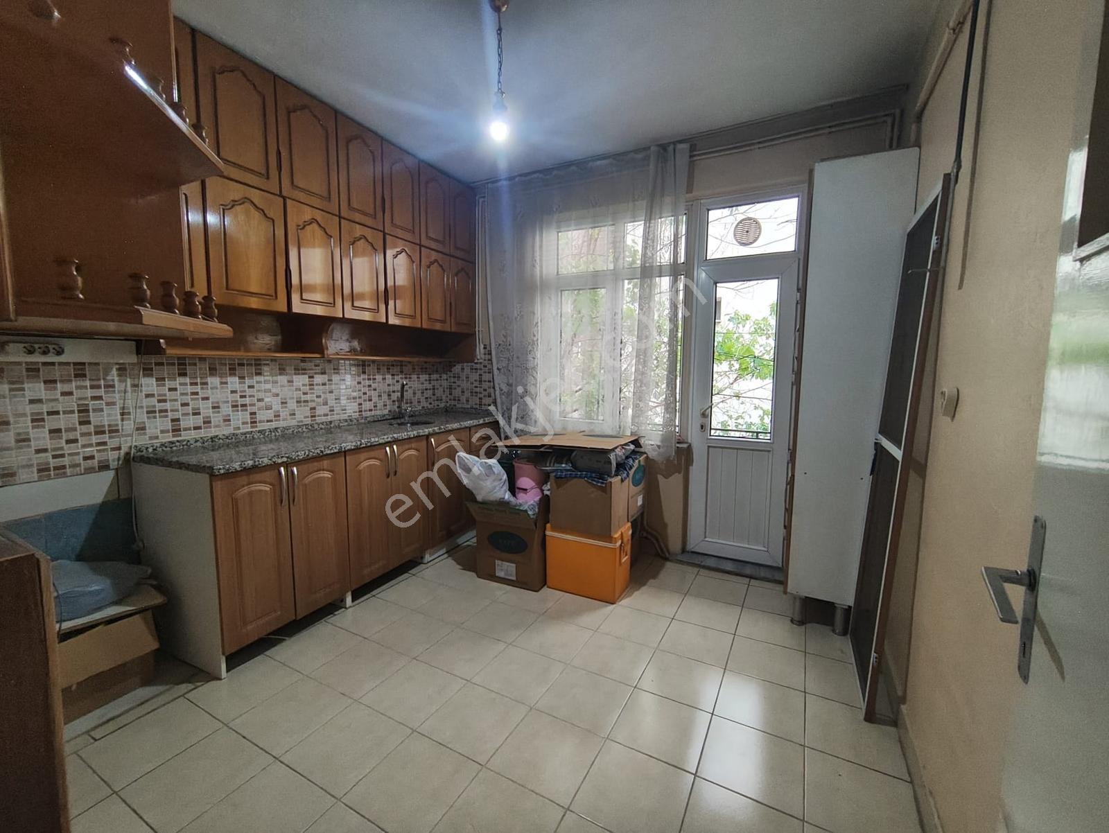 Şehrin Merkezinde 3+1 Bakımlı Satılık Daire — fotoğraf 2