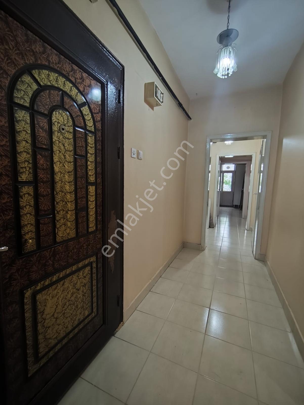 Şehrin Merkezinde 3+1 Bakımlı Satılık Daire — fotoğraf 11