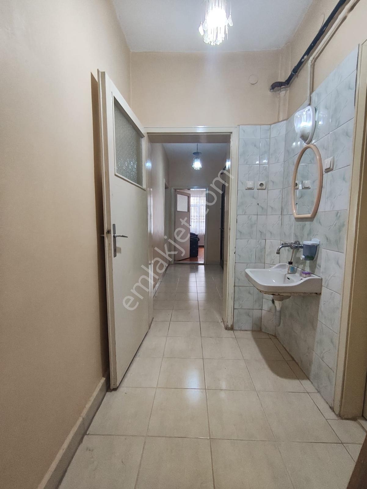 Şehrin Merkezinde 3+1 Bakımlı Satılık Daire — fotoğraf 15