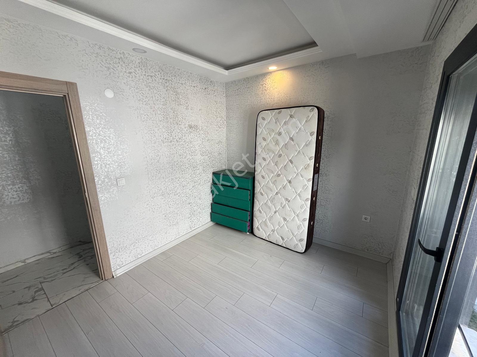 Gökçenden Ortamahalle'de Denize 400mt 3+1 Villa!!! — fotoğraf 8