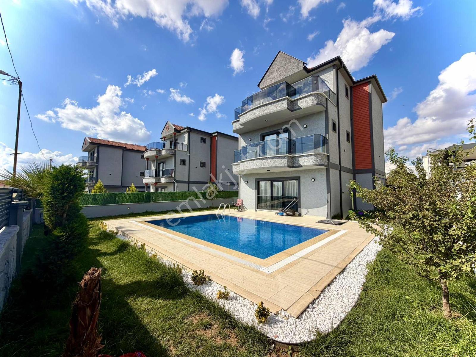 ▃▅▇seta Grup▇▅▃geniş Bahçeli~ Havuzlu~iskanlı~eşyalı~lüks Villa — fotoğraf 3