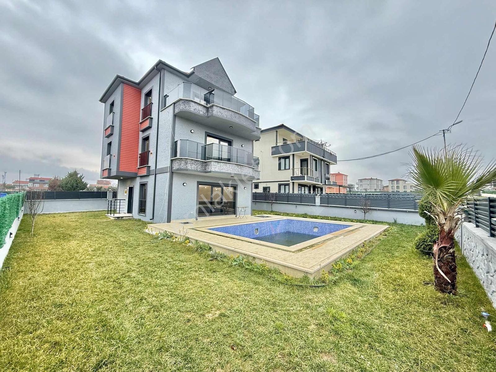 ▃▅▇seta Grup▇▅▃geniş Bahçeli~ Havuzlu~iskanlı~eşyalı~lüks Villa — fotoğraf 5