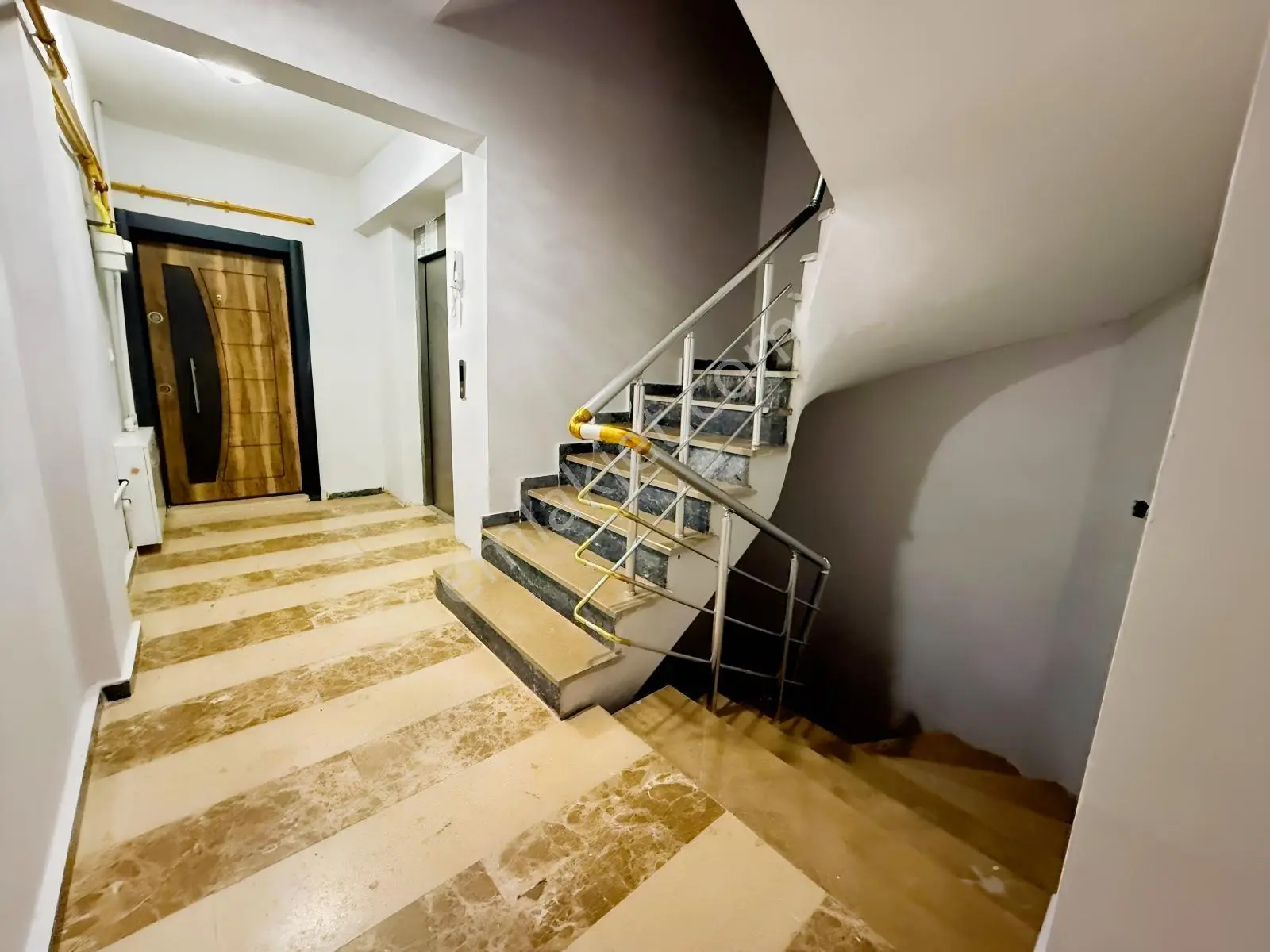 Cumhuriyet Mh Alkayada Fırsat 2+1 Dubleks Bahçeli Satılık Daire — fotoğraf 2