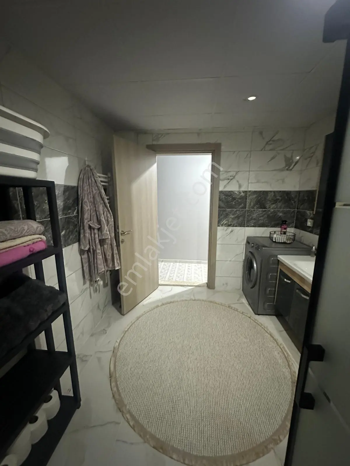 İstiklal Mahallesi Satılık 3+1 Geniş Ve Bakımlı Daire — fotoğraf 9