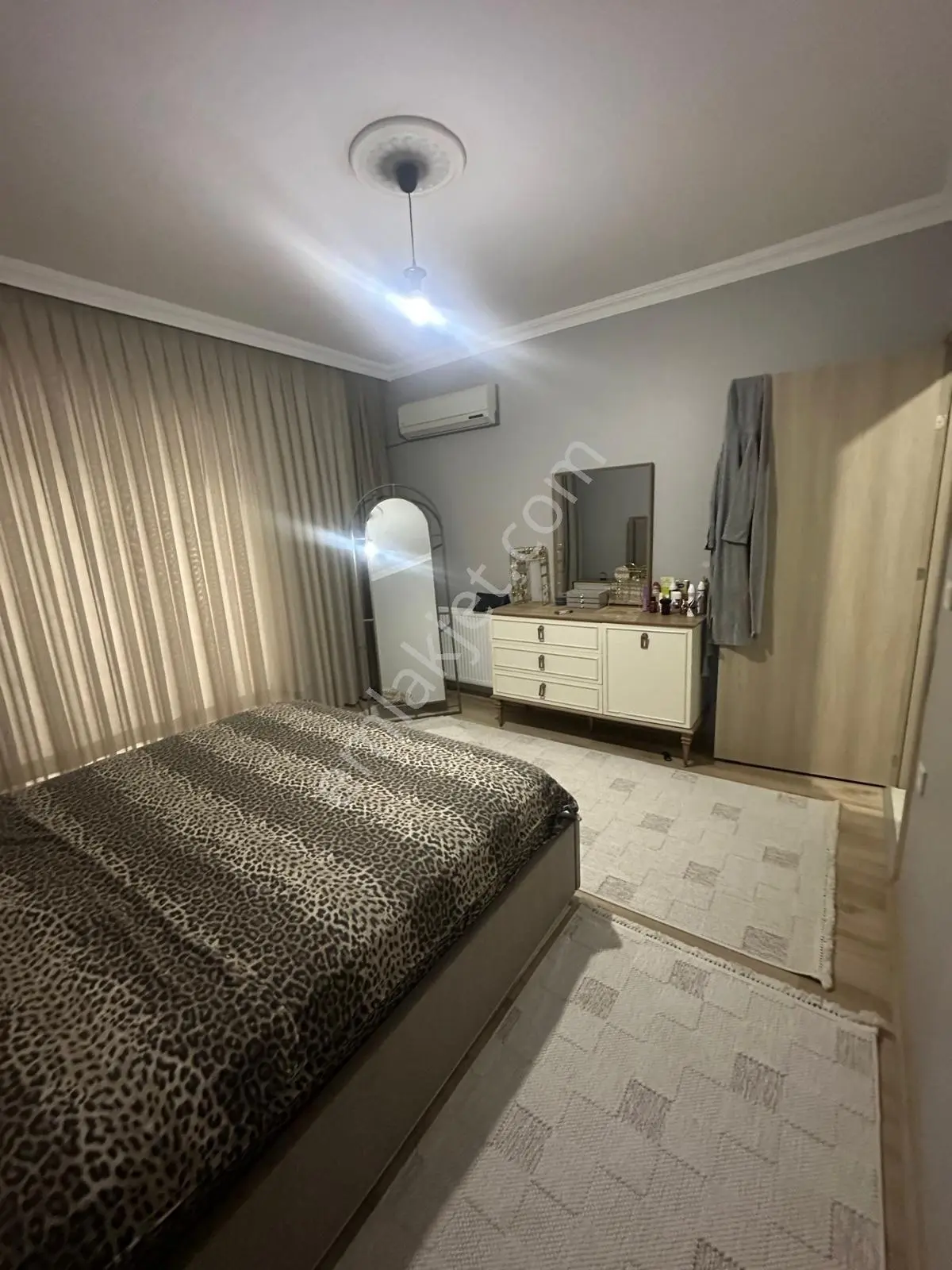 İstiklal Mahallesi Satılık 3+1 Geniş Ve Bakımlı Daire — fotoğraf 23