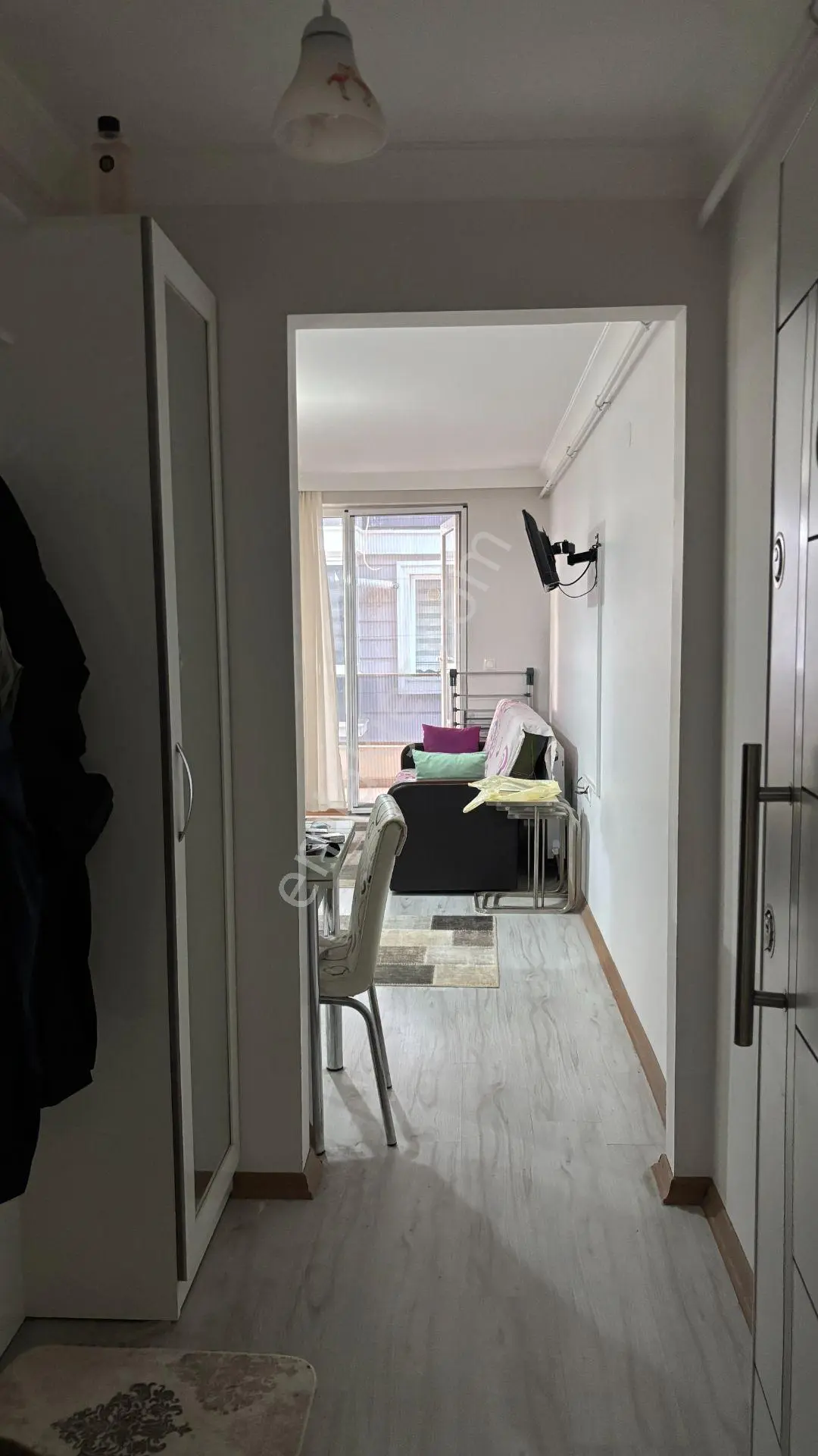 Nef Yürüme Mesafesinde Arakat - Geniş Hol 1+1=55m2 Satılık Fırsat Daire — fotoğraf 4