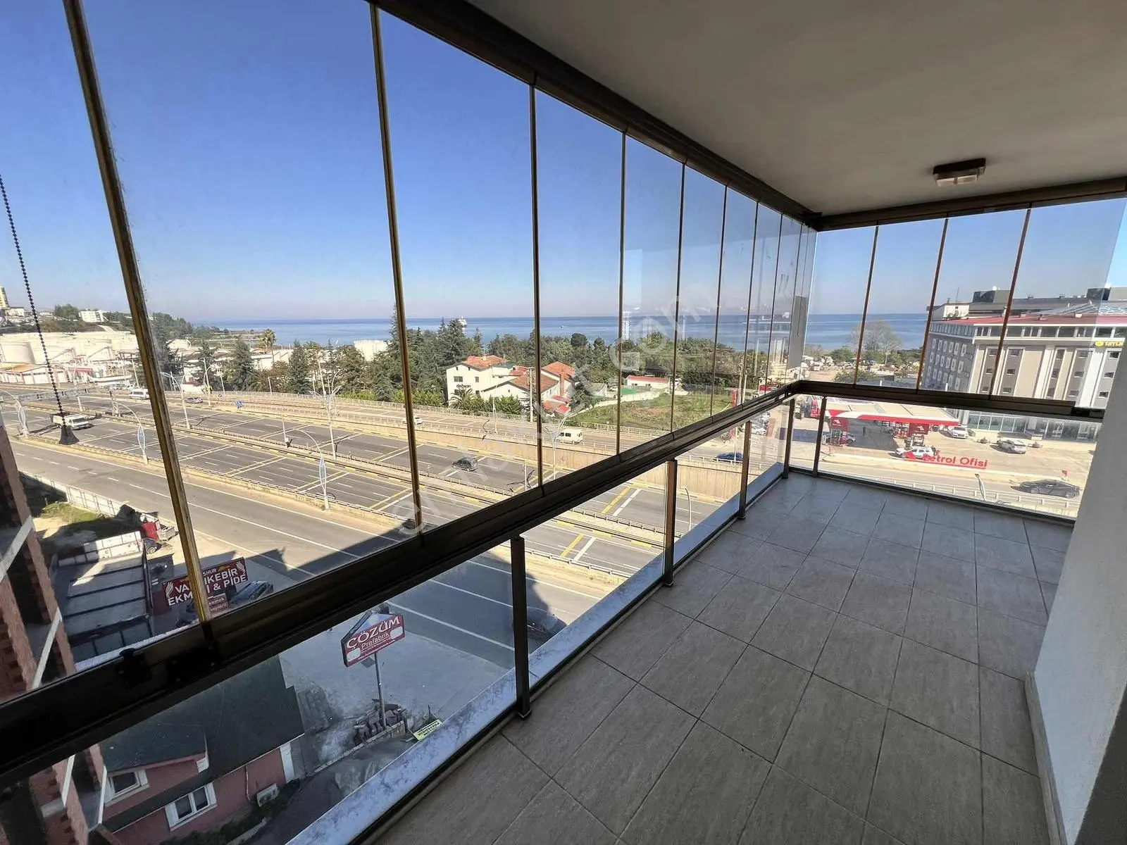 Trabzon Yalıncak Anayolda Satılık 3+1 — fotoğraf 17