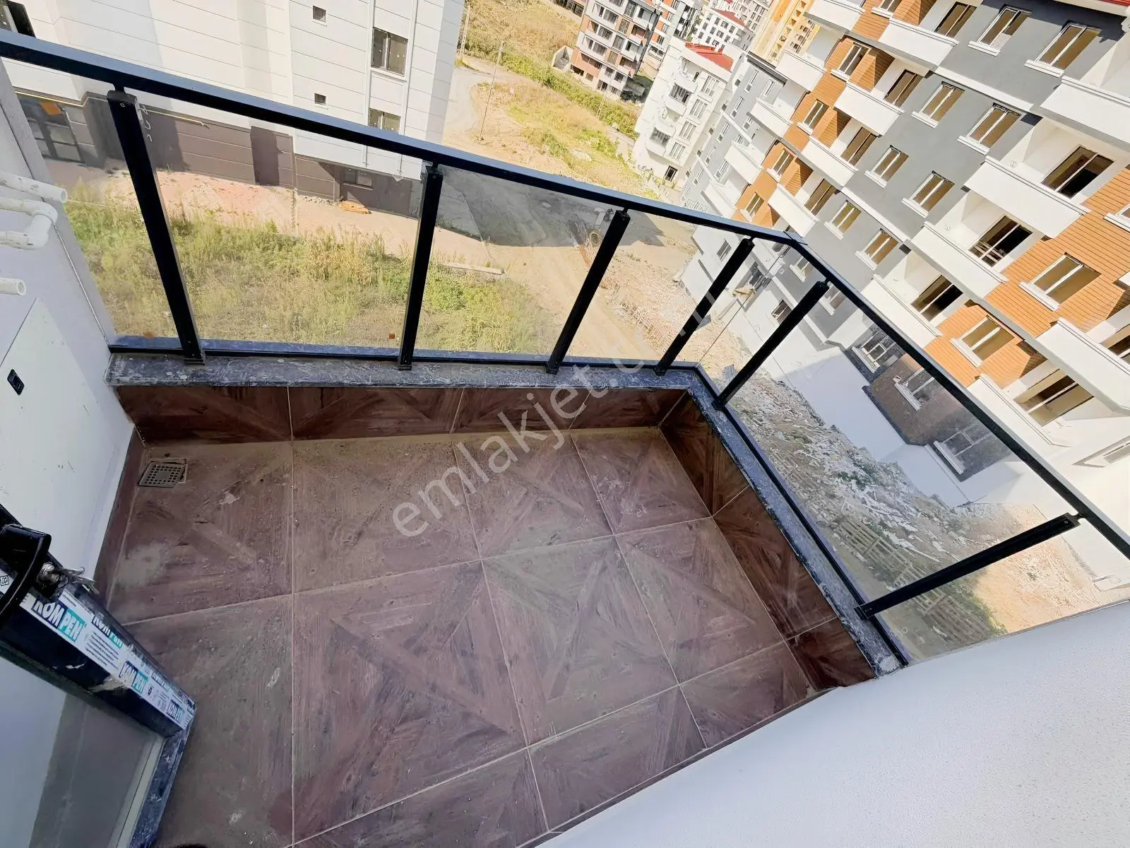 Binova'dan Atakum Körfezde Satılık Ara Kat 1+1 Daire — fotoğraf 3